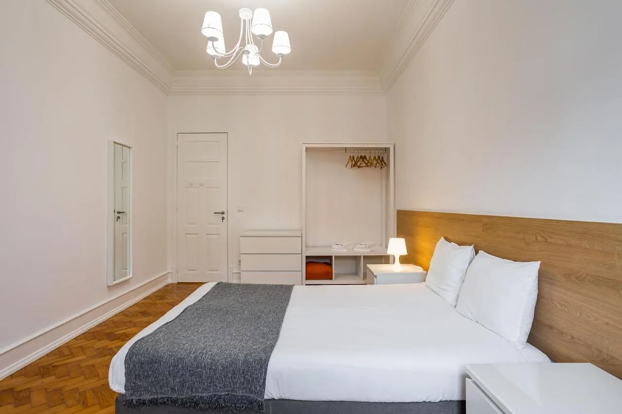 Home Out Rooms & Apartments Portugal
