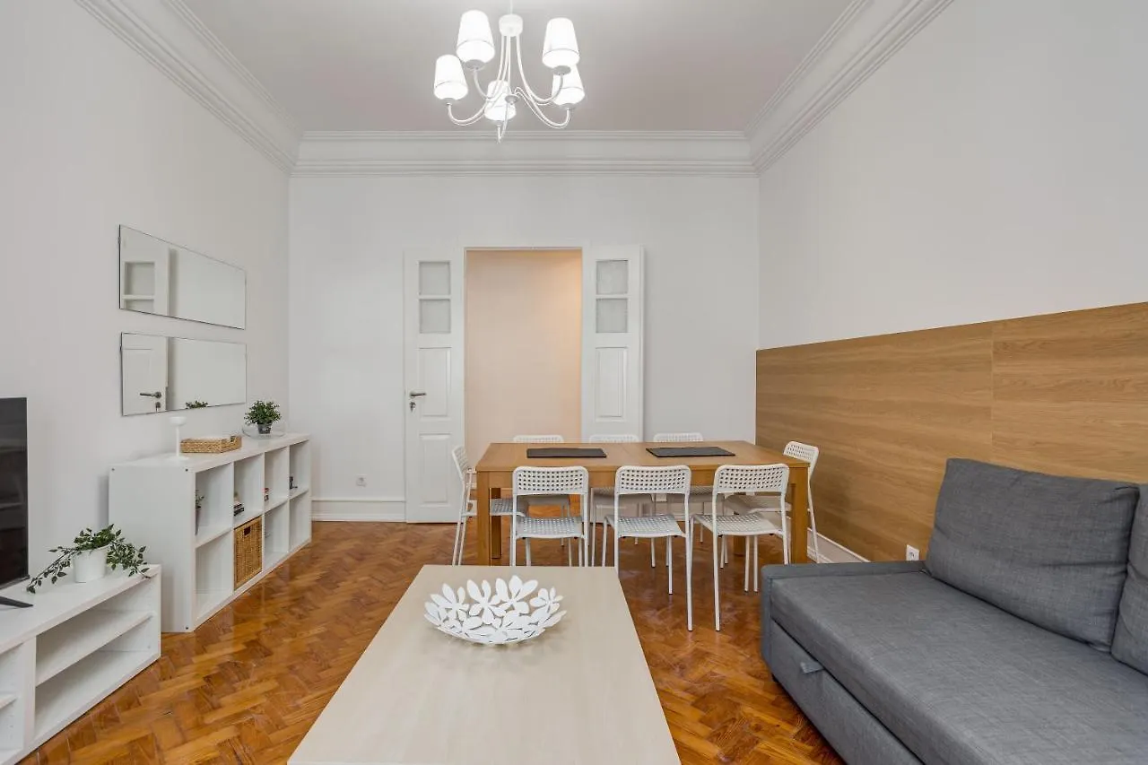 Home Out Rooms & Apartments