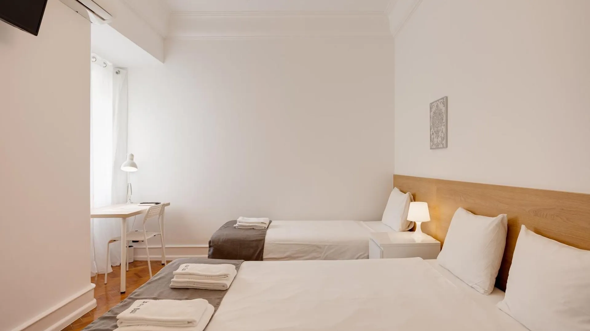 Home Out Rooms & Apartments Lizbona 0*,