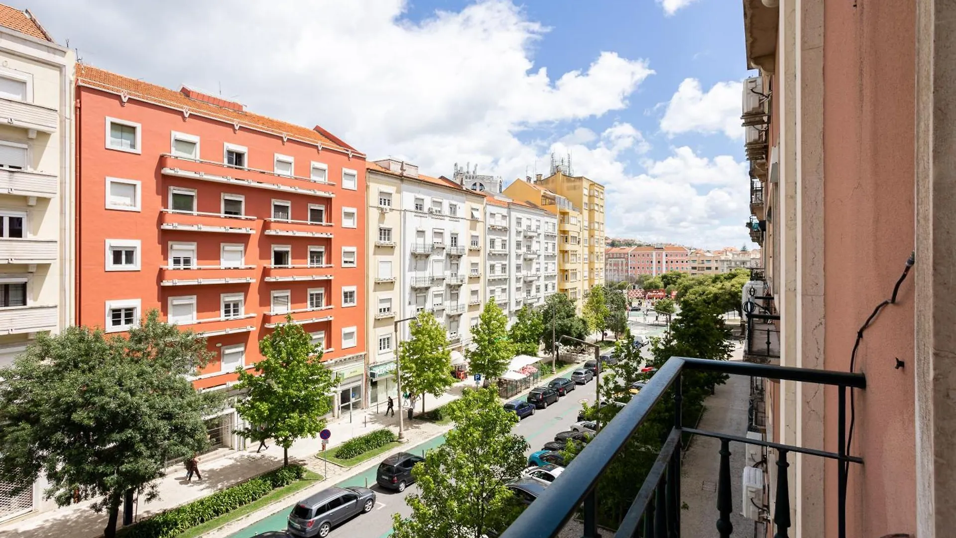 Home Out Rooms & Apartments