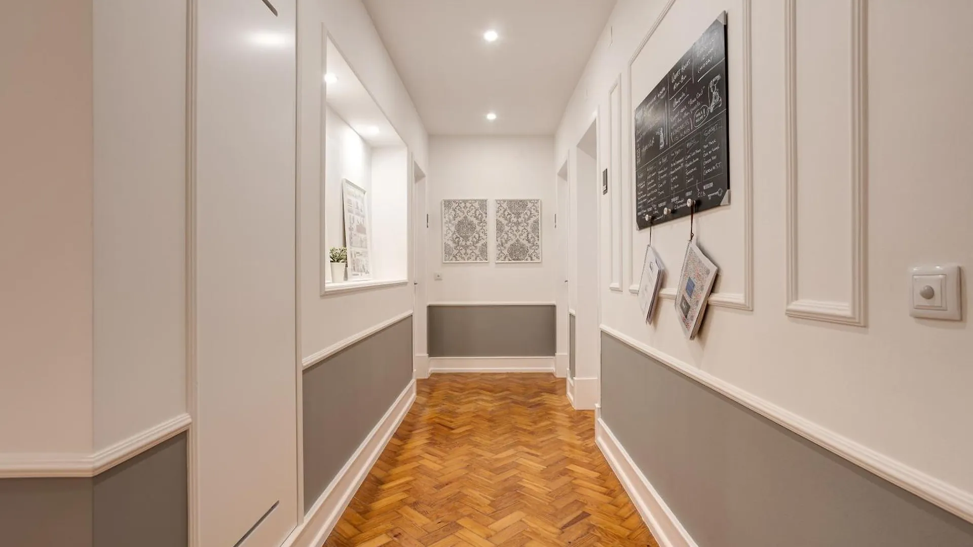 Home Out Rooms & Apartments