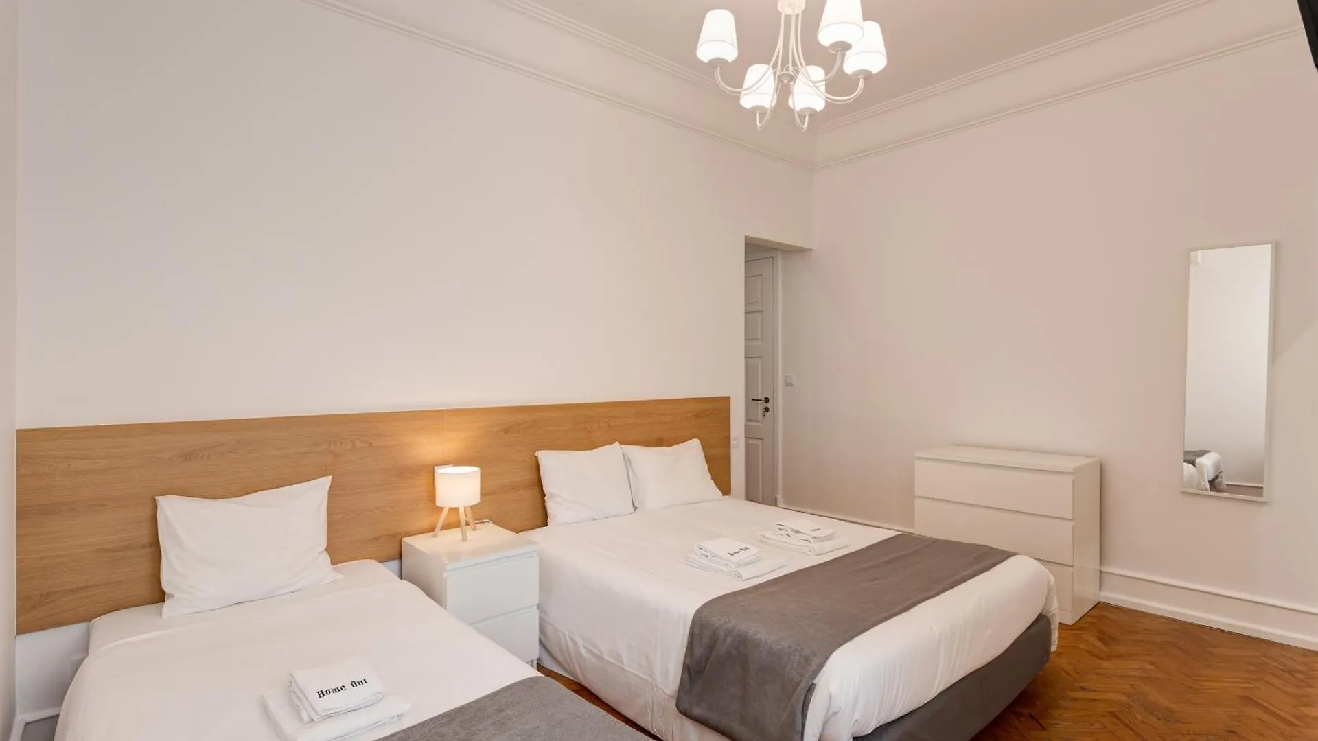 Home Out Rooms & Apartments Lisbon