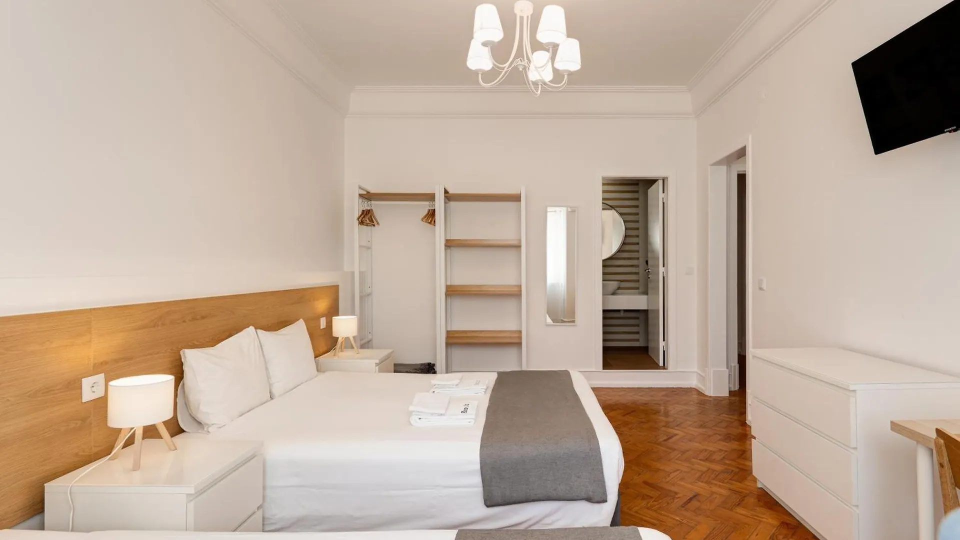 Home Out Rooms & Apartments Lisbon