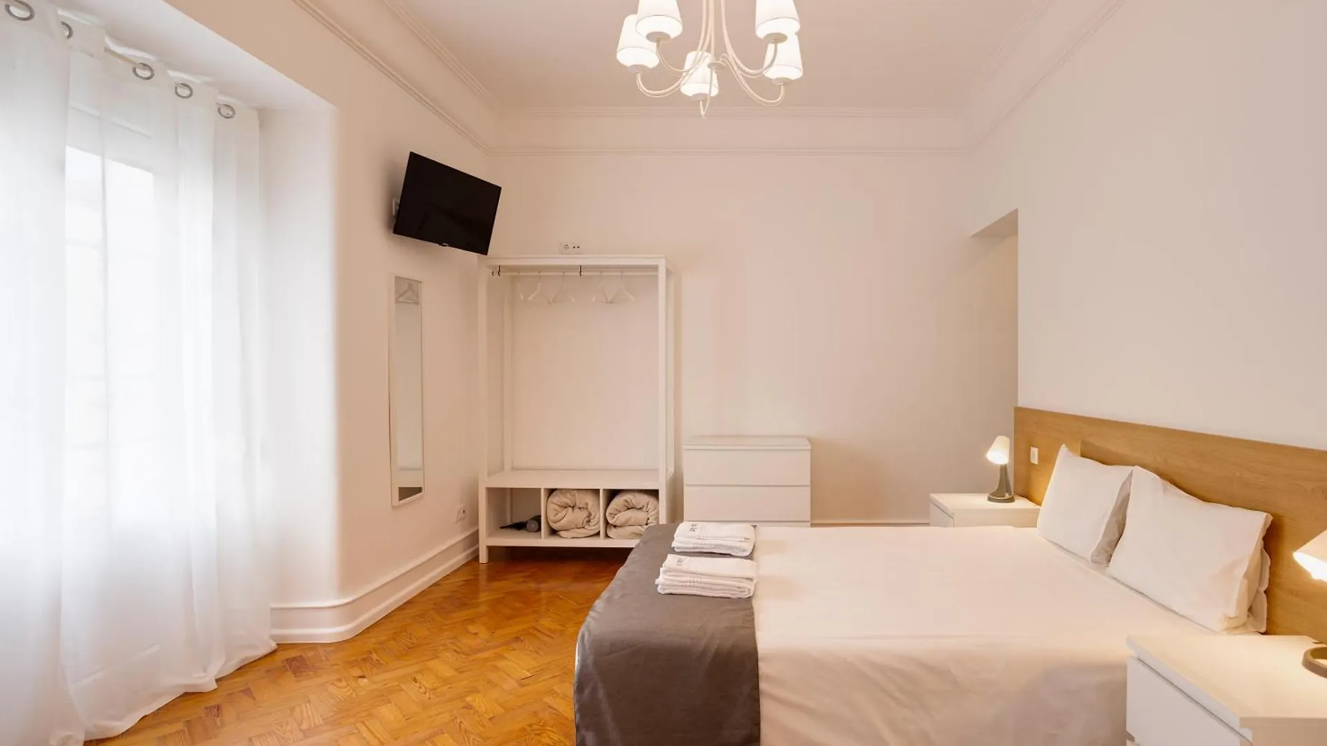 Home Out Rooms & Apartments Lisbon