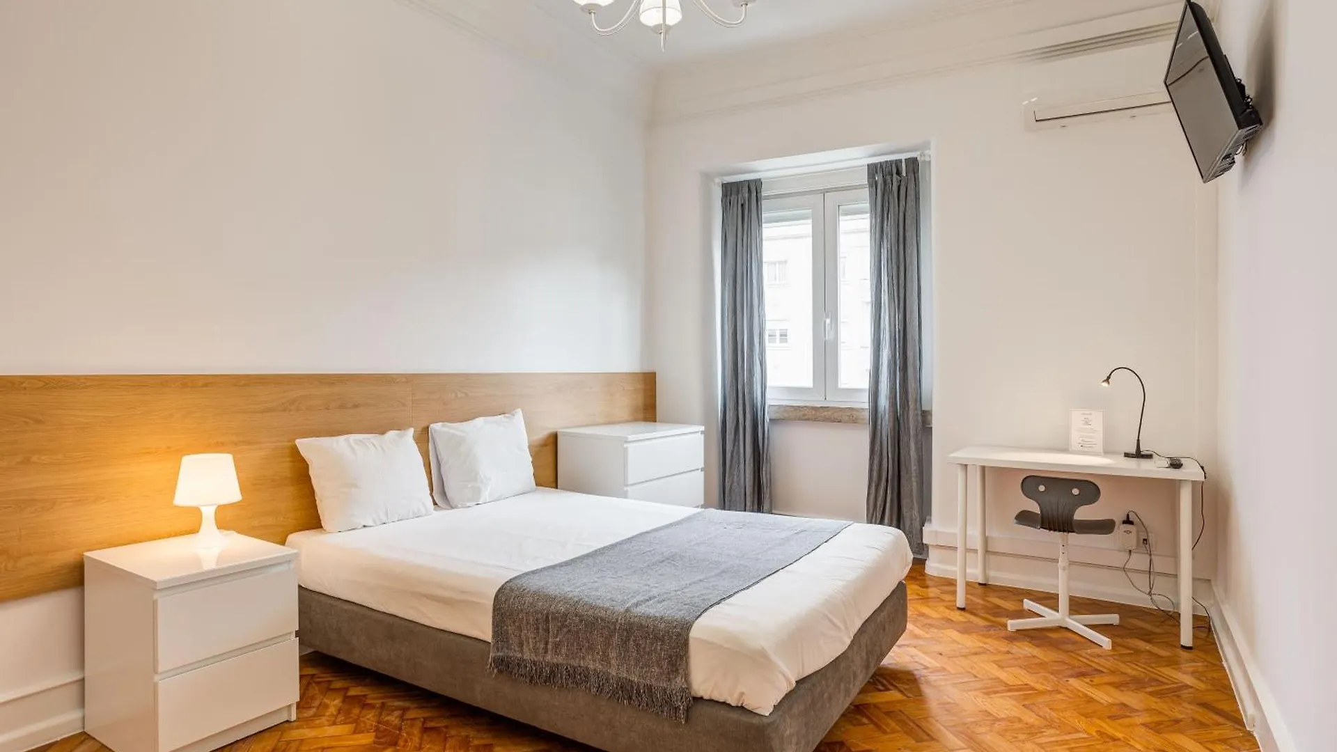 Home Out Rooms & Apartments