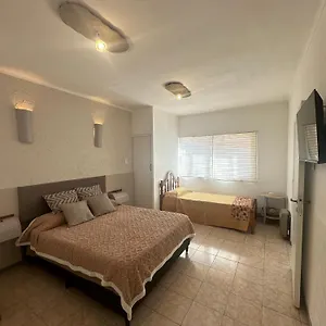 Casa Independiente En Corazon De Manzana , Mendoza Argentina